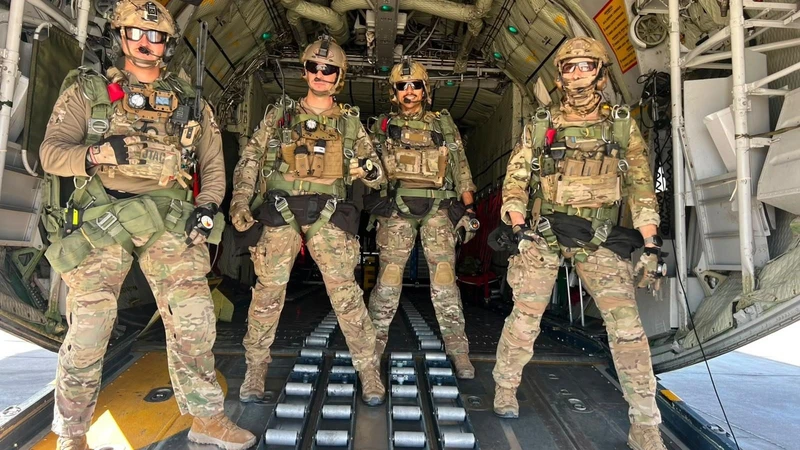 Comandos de Aviaci�n de la FACh y Joint Terminal Attack Controllers (JTAC) de la Fuerza A�rea de los Estados Unidos (Foto: FACh)